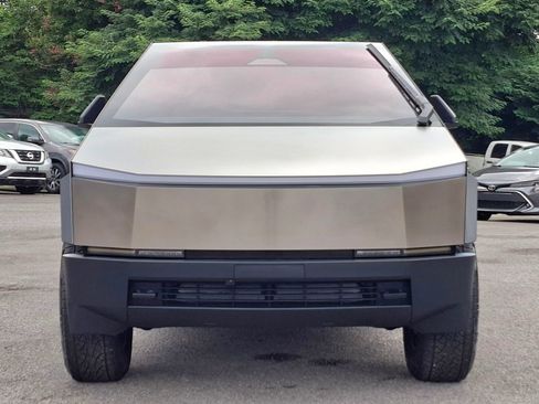 Used 2025 Tesla Cybertruck AWD Crew Cab image 2