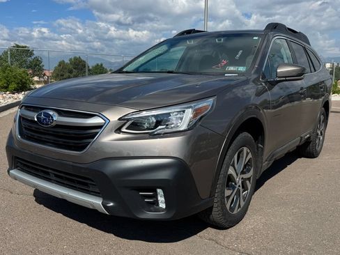 Used 2022 Subaru Outback Limited AWD/4WD image 3