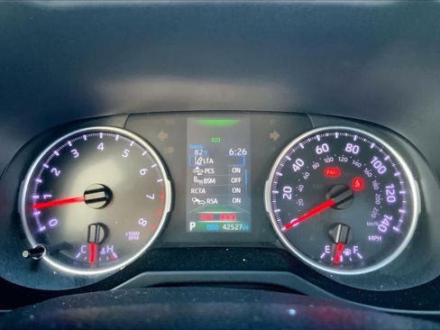 Used 2021 Toyota RAV4 XLE AWD/4WD image 25