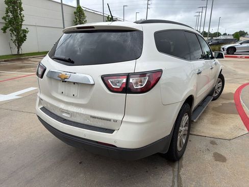 Used 2013 Chevrolet Traverse LT image 4