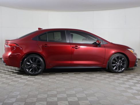 Used 2024 Toyota Corolla SE image 15