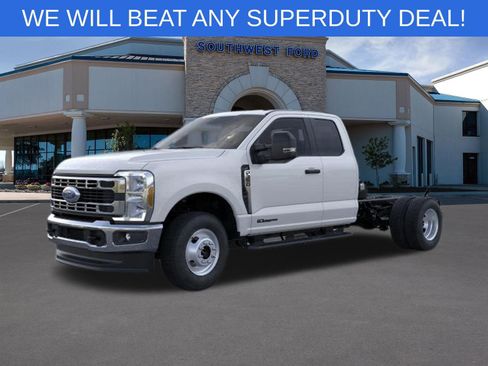 New 2026 Ford F350 XL w/ XL Chrome Package AWD/4WD image 1