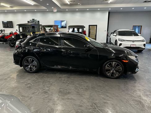 Used 2018 Honda Civic EX image 4