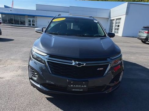 Used 2022 Chevrolet Equinox RS w/ Infotainment Package image 3