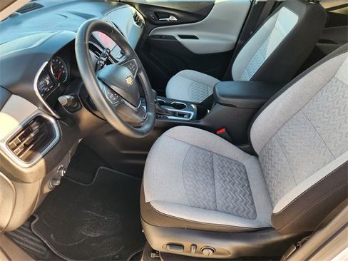 Used 2024 Chevrolet Equinox LT w/ Driver Convenience Package image 13