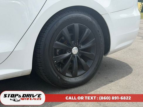 Used 2015 Volkswagen Passat 1.8T Wolfsburg Edition FWD image 9