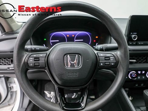 Used 2025 Honda Accord SE image 10