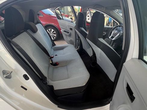 Used 2012 Toyota Prius C One FWD image 10