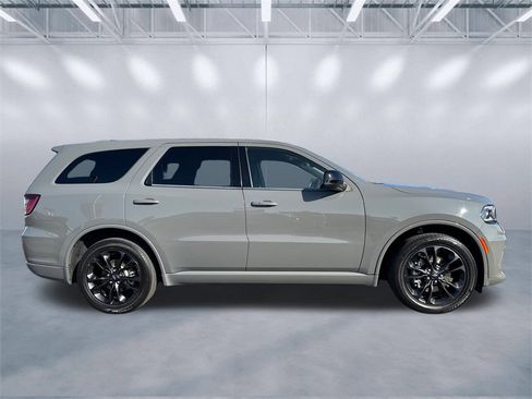 Used 2022 Dodge Durango SXT w/ Blacktop Package image 3