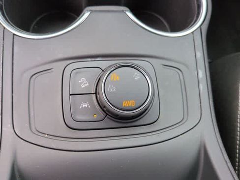 Used 2024 GMC Terrain SLE AWD/4WD image 36