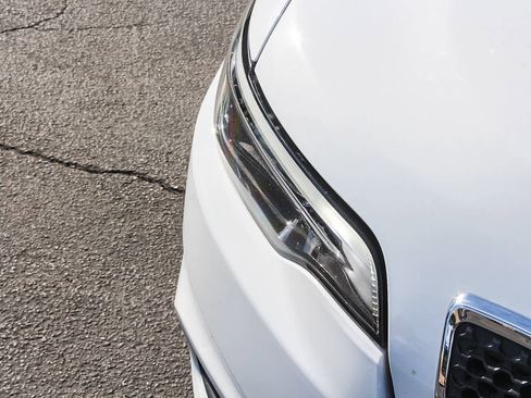 Used 2019 Jeep Cherokee Latitude w/ Popular Appearance Group image 14