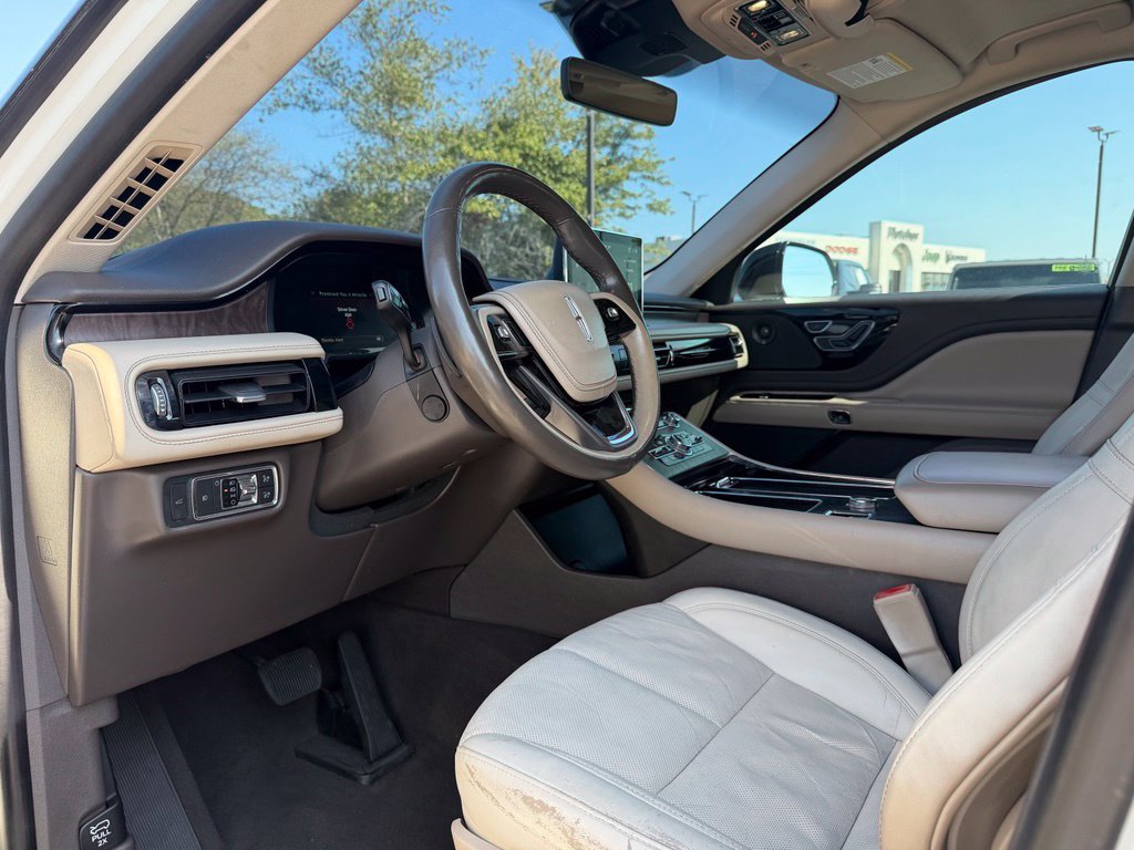 Used 2022 Lincoln Aviator Reserve w/ Equipment Group 201A AWD/4WD image 10