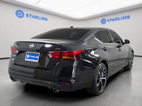 Used 2024 Nissan Altima 2.5 SR FWD image 8