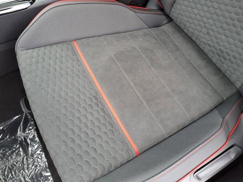 New 2026 Volkswagen GTI SE FWD image 12