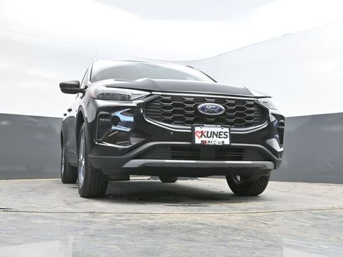 Used 2025 Ford Escape ST-Line AWD/4WD image 32