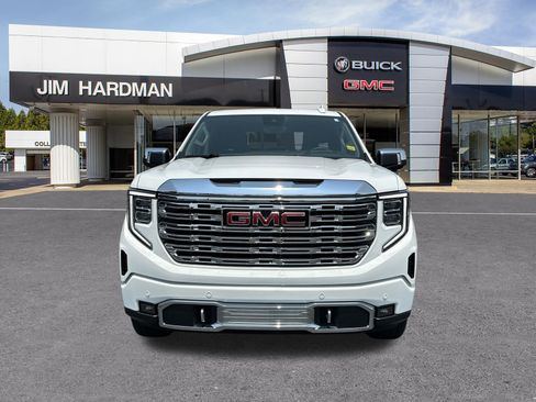 Used 2024 GMC Sierra 1500 Denali w/ Denali Reserve Package AWD/4WD image 2
