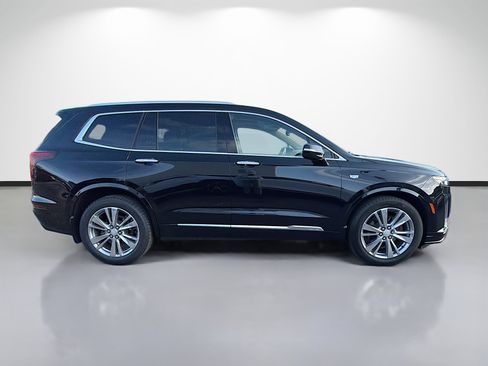 Used 2024 Cadillac XT6 Premium Luxury w/ Platinum Package AWD/4WD image 6