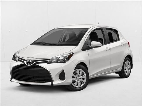 Used 2017 Toyota Yaris L image 1
