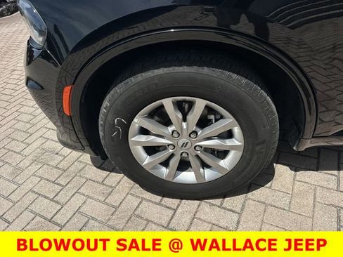 Used 2025 Dodge Durango GT RWD image 11