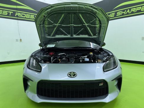 Used 2023 Toyota GR86 Premium RWD image 4