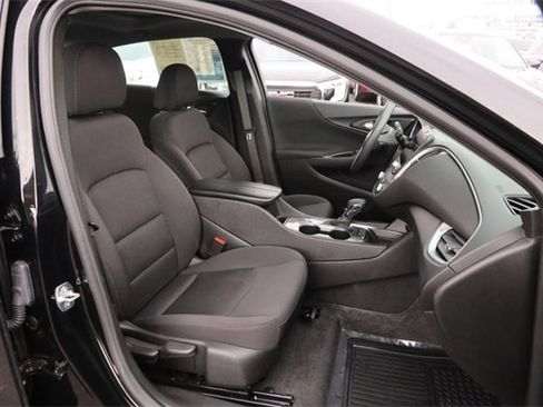 Used 2024 Chevrolet Malibu LT image 26