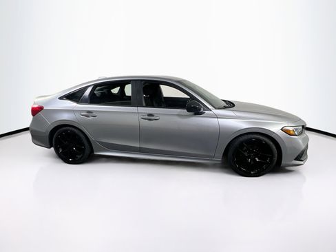 Used 2022 Honda Civic Sport image 4