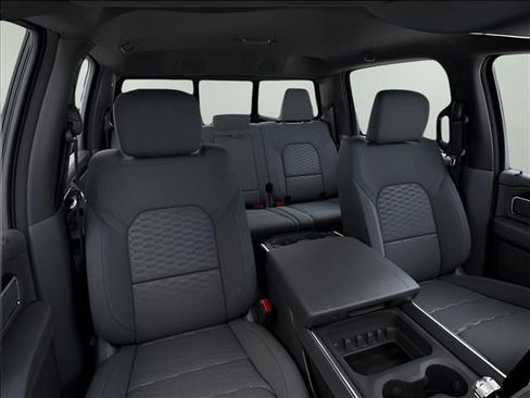 New 2026 RAM 1500 4x4 Crew Cab image 17