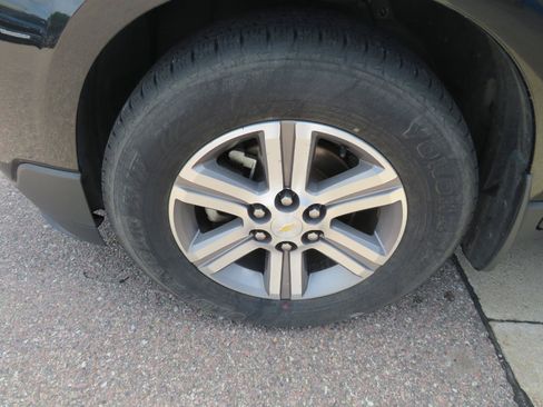 Used 2015 Chevrolet Traverse LT AWD/4WD image 2