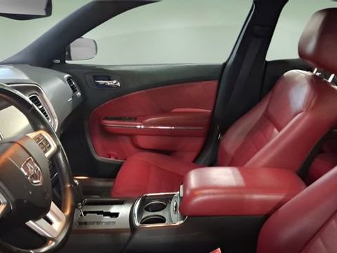 Used 2011 Dodge Charger R/T RWD image 9