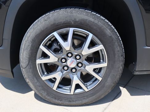Used 2023 GMC Acadia SLT w/ Preferred Package AWD/4WD image 34