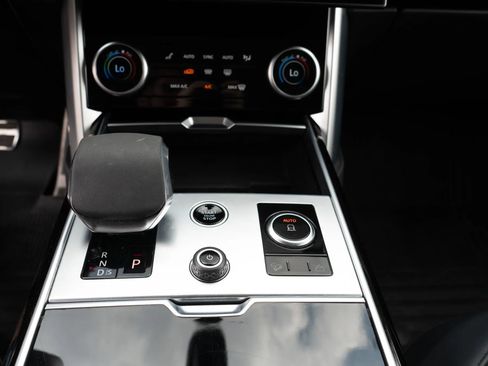 Used 2023 Land Rover Range Rover SE AWD/4WD image 13