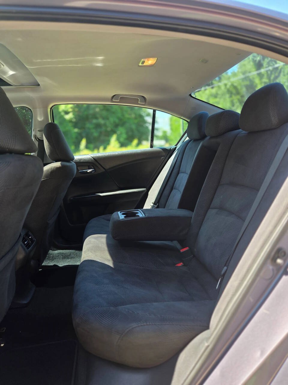 Used 2016 Honda Accord EX image 21