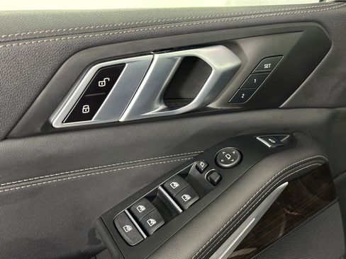 Used 2023 BMW X5 xDrive40i w/ Premium Package image 36