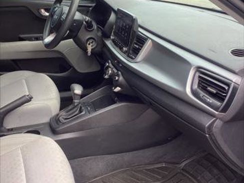 Used 2022 Kia Rio S image 30