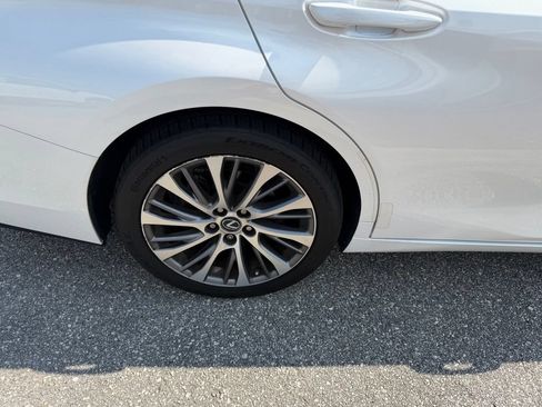 Used 2020 Lexus ES 350 w/ Premium Package FWD image 5