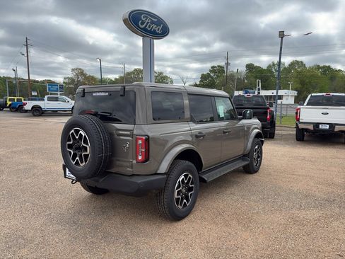 New 2026 Ford Bronco Outer Banks AWD/4WD image 5