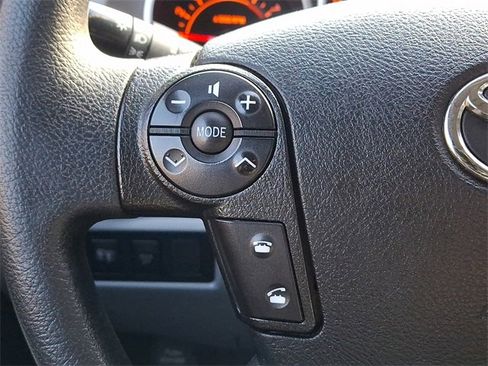 Used 2010 Toyota Tundra 4x4 Double Cab image 25