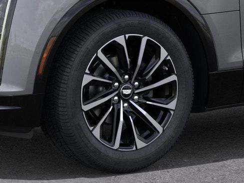 New 2025 Cadillac Lyriq Sport image 9