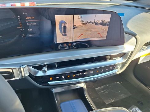 New 2026 Cadillac Lyriq Luxury image 17