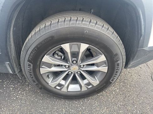 Used 2025 Chevrolet Equinox LT w/ Convenience Package II image 29