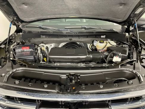 Used 2024 GMC Yukon SLT image 9