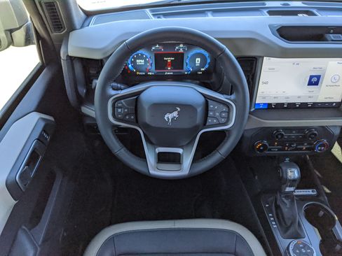 New 2025 Ford Bronco Big Bend w/ Black Appearance Package image 13