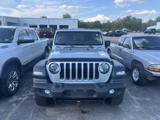 Used 2022 Jeep Wrangler Unlimited Sport AWD/4WD image 2