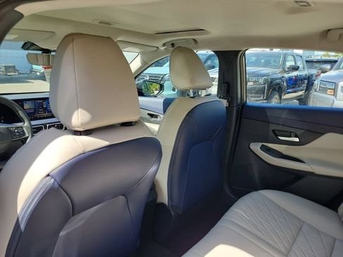 New 2026 Nissan Sentra SL w/ Floor Mat Package FWD image 24