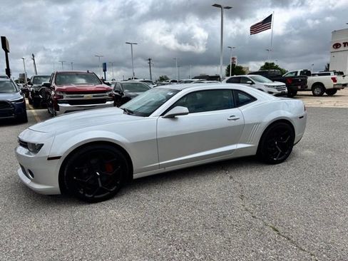 Used 2015 Chevrolet Camaro LS RWD image 21