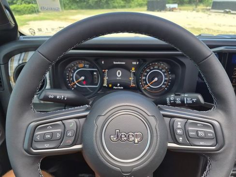 New 2026 Jeep Wrangler Unlimited Sport AWD/4WD image 20