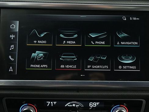 Used 2020 Audi Q3 2.0T Premium Plus w/ Premium Plus Package image 28