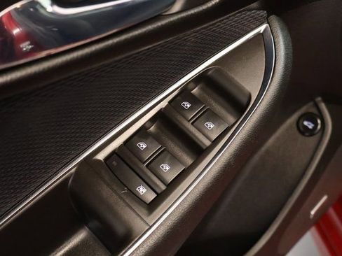 Used 2017 Chevrolet Cruze LT w/ Sun And Sound Package image 10