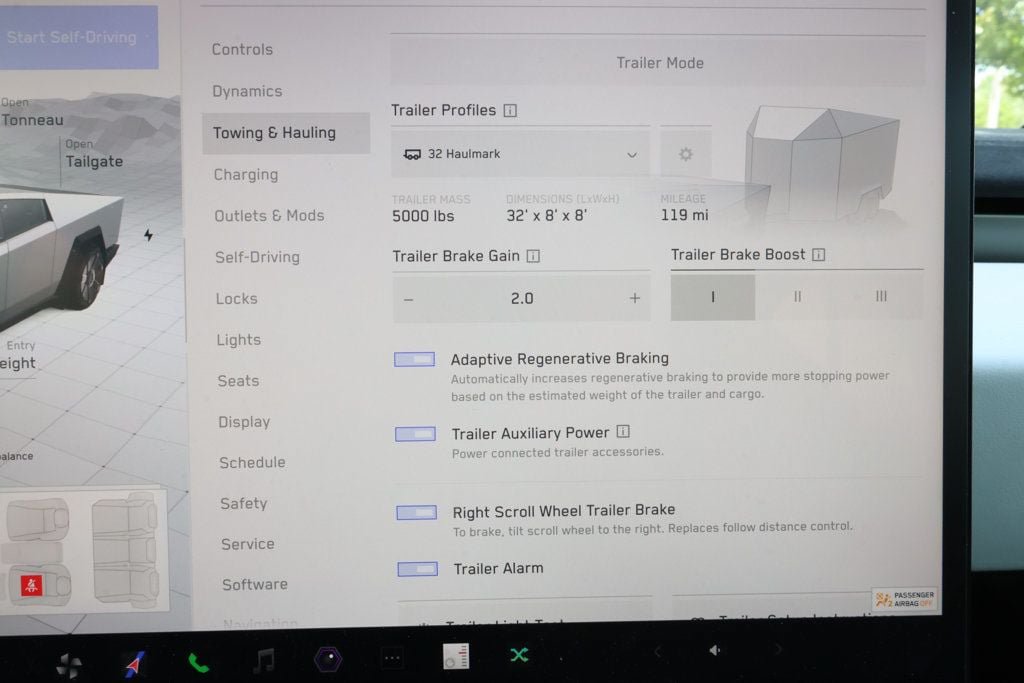 Used 2024 Tesla Cybertruck Cyberbeast AWD/4WD image 21