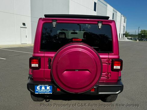 Used 2021 Jeep Wrangler Unlimited Sahara AWD/4WD image 4
